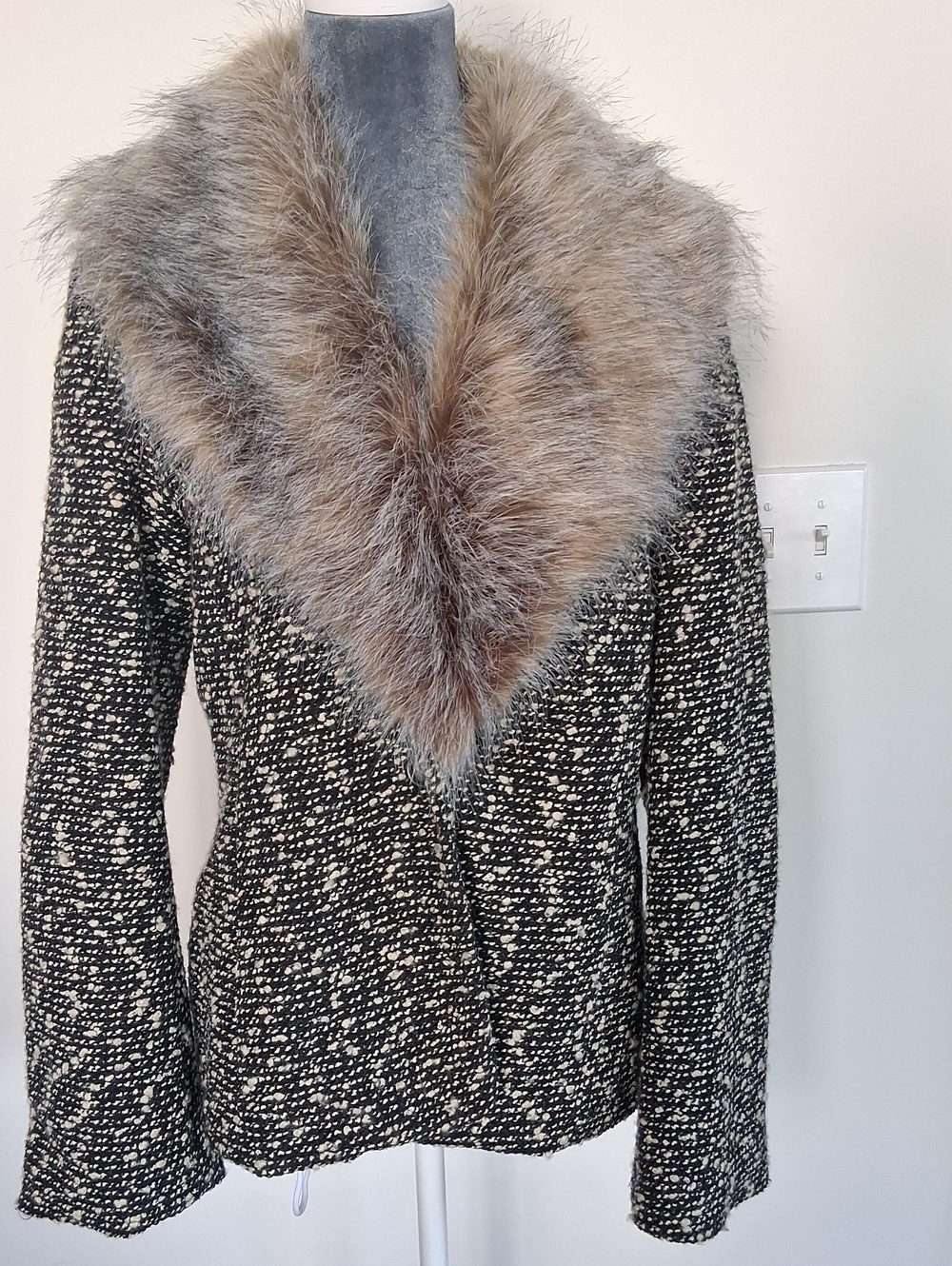 Spiegel Black and Cream Bouclé Blazer with Faux Fur Shawl Collar